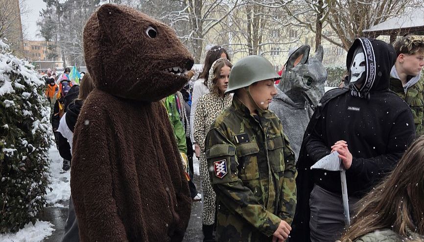 Školáci v Malenovicích založili novou masopustní tradici