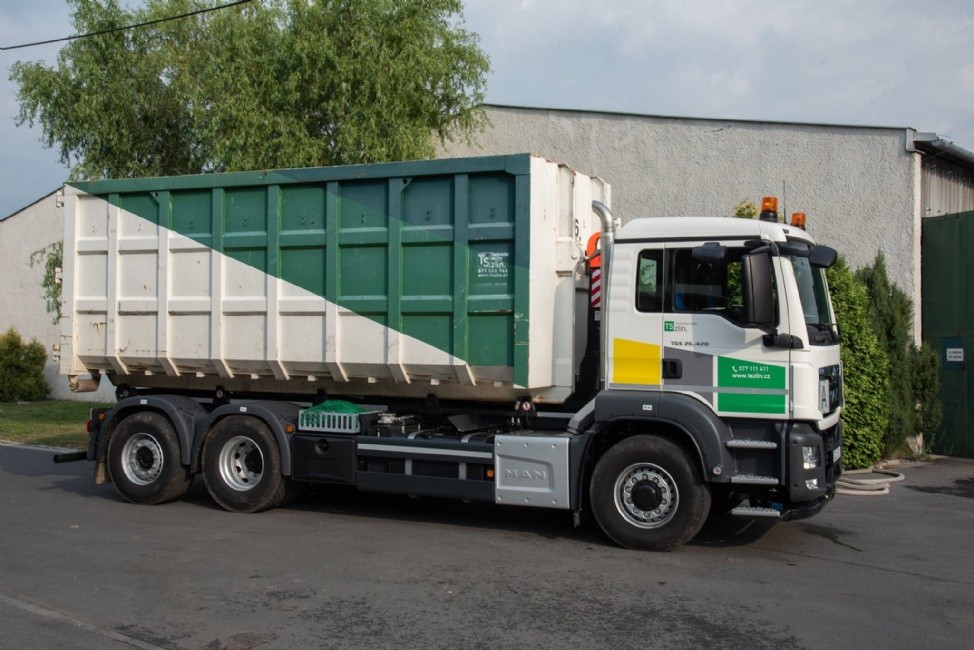 nosic-kontejneru.jpg