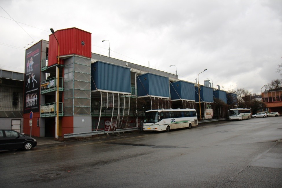 Tato budova ustoupí novému dopravnímu terminálu