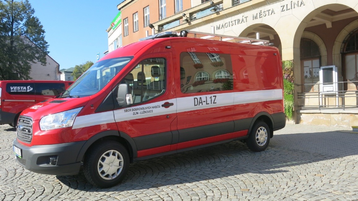 Ford tranzit pro lužkovické hasiče