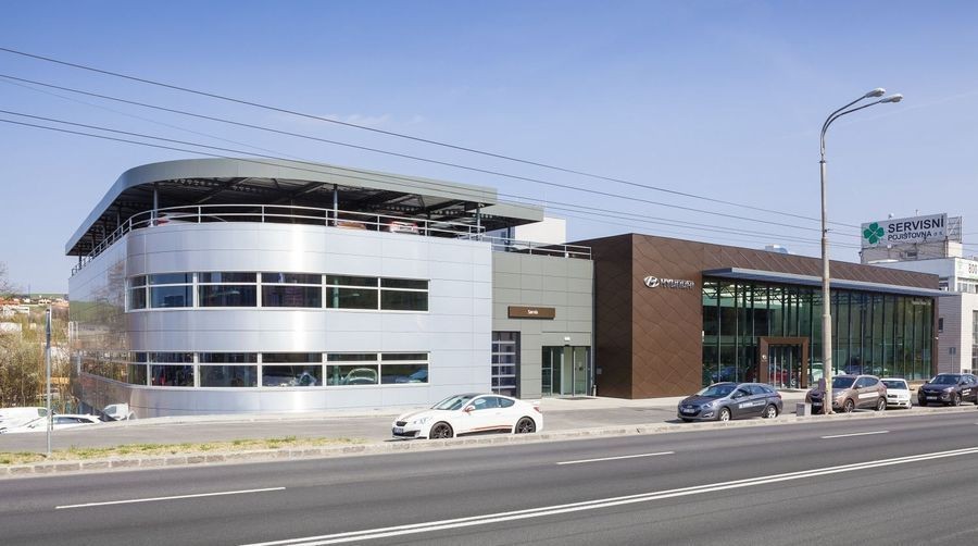 Čestné uznání získal i autosalon a servis Hyundai Motor Zlín.jpg