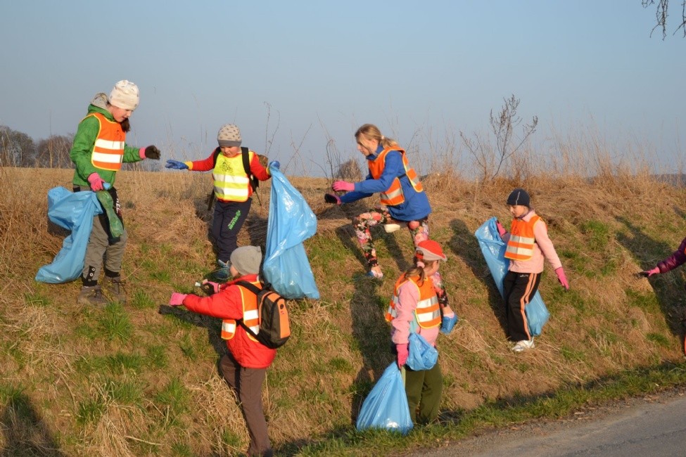 Zlíňané pomáhají i s úklidem