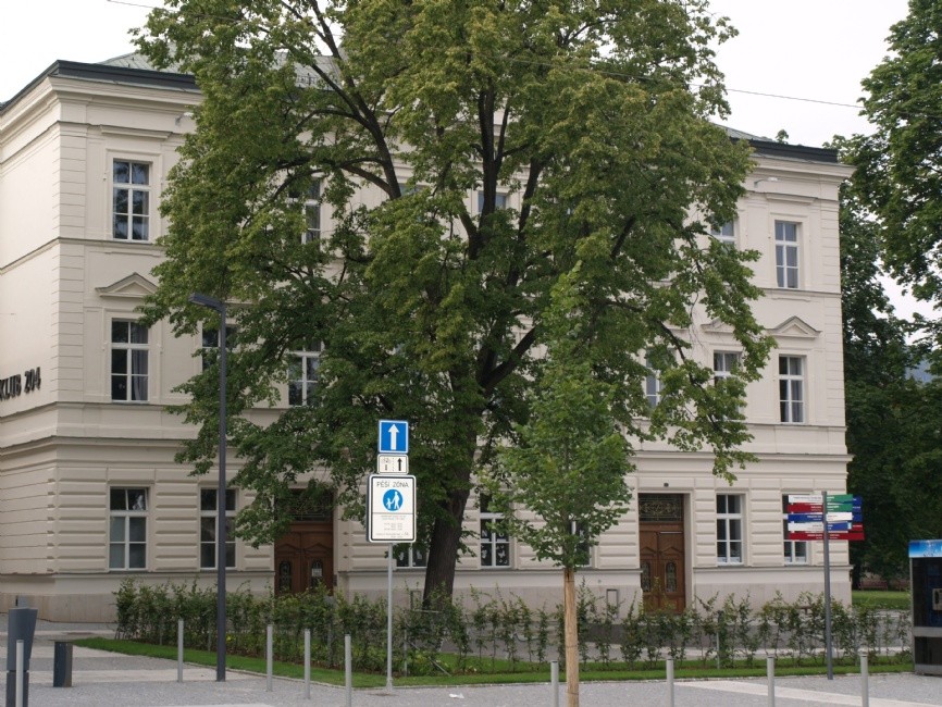 Poradna sídlí ve Zlínském klubu 204