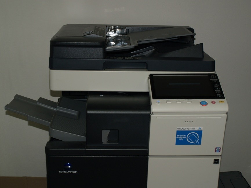 Jedna z multifunkčních tiskáren na radnici
