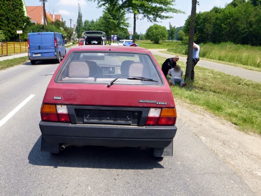Strážníci řidiče i jeho vozidlo zajistili