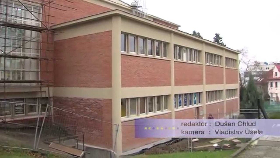 Pětadvacetimetrový bazén se vylepšuje