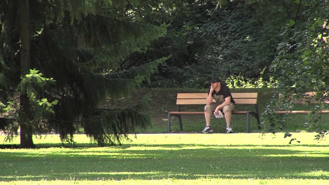 V parku Svobody jsou nové lavičky