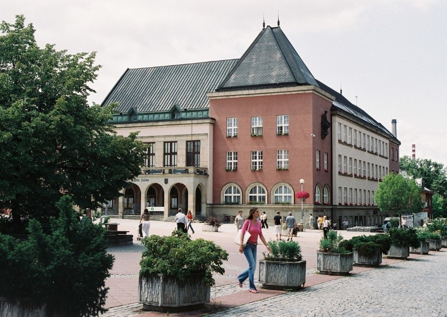 Zlínská radnice na námětí Míru