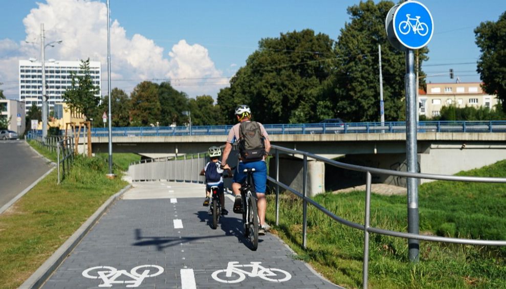 Výzva Do školy na kole proměňuje okolí škol a přístup k udržitelné dopravě