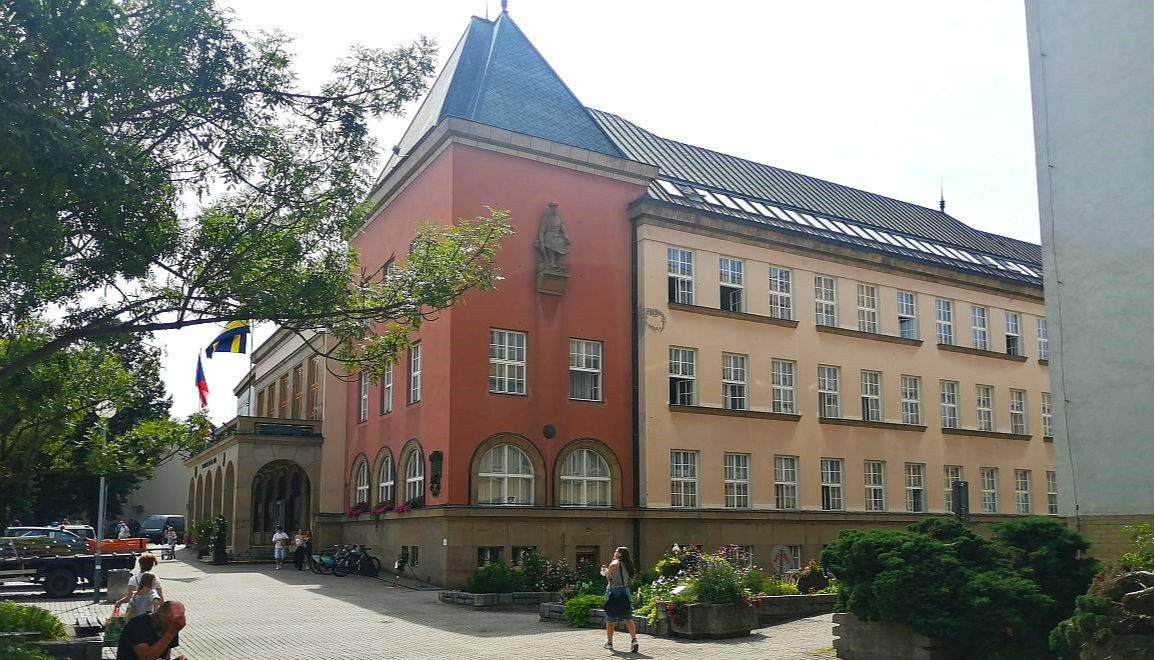 Radnice ve Zlíně se rozsvítí zeleně na podporu duševního zdraví