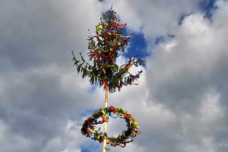 Stavění májky a oslavy 1. máje ve Zlíně